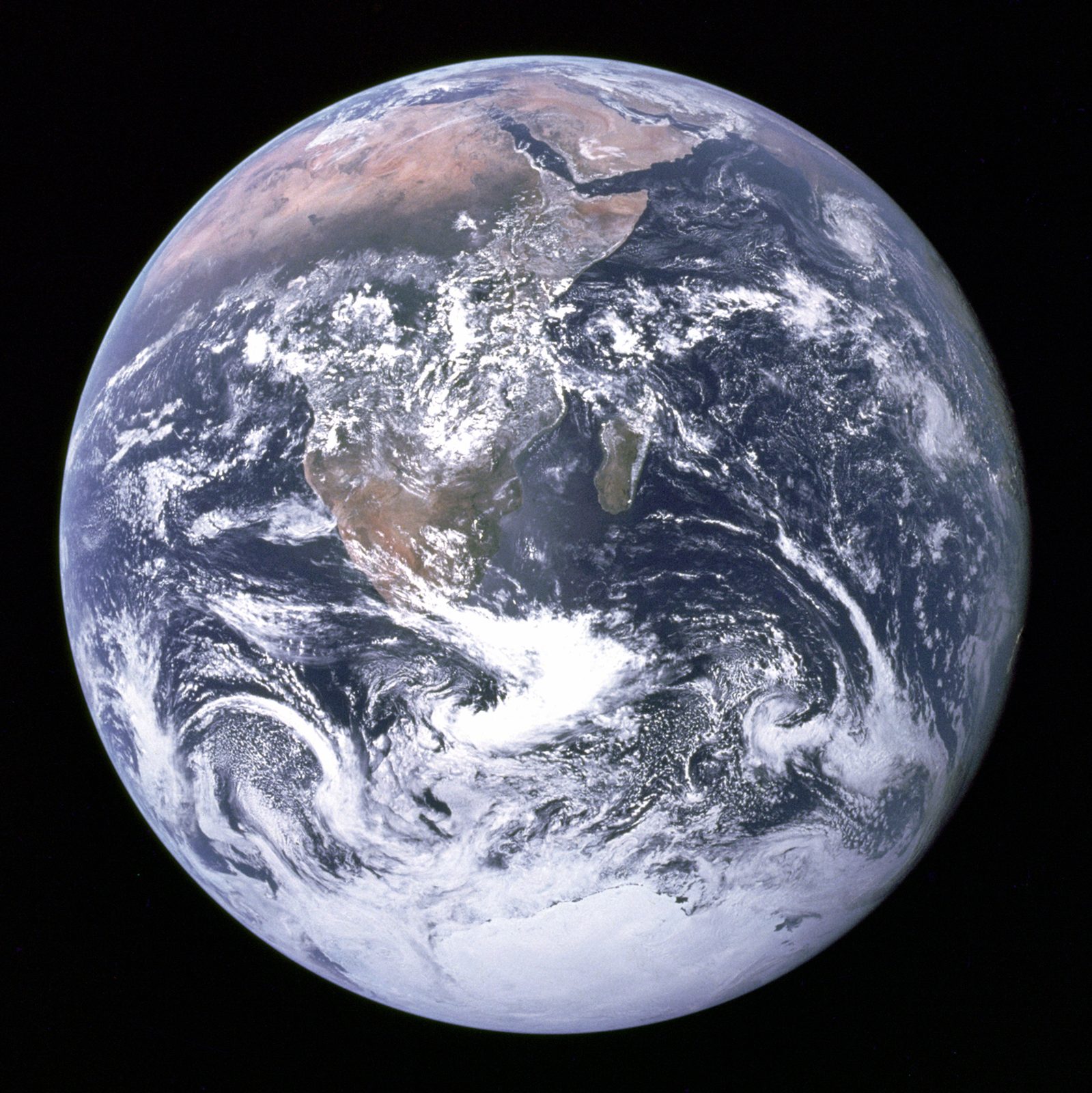 Trump's space transportation policy calls for new spaceport on federal land