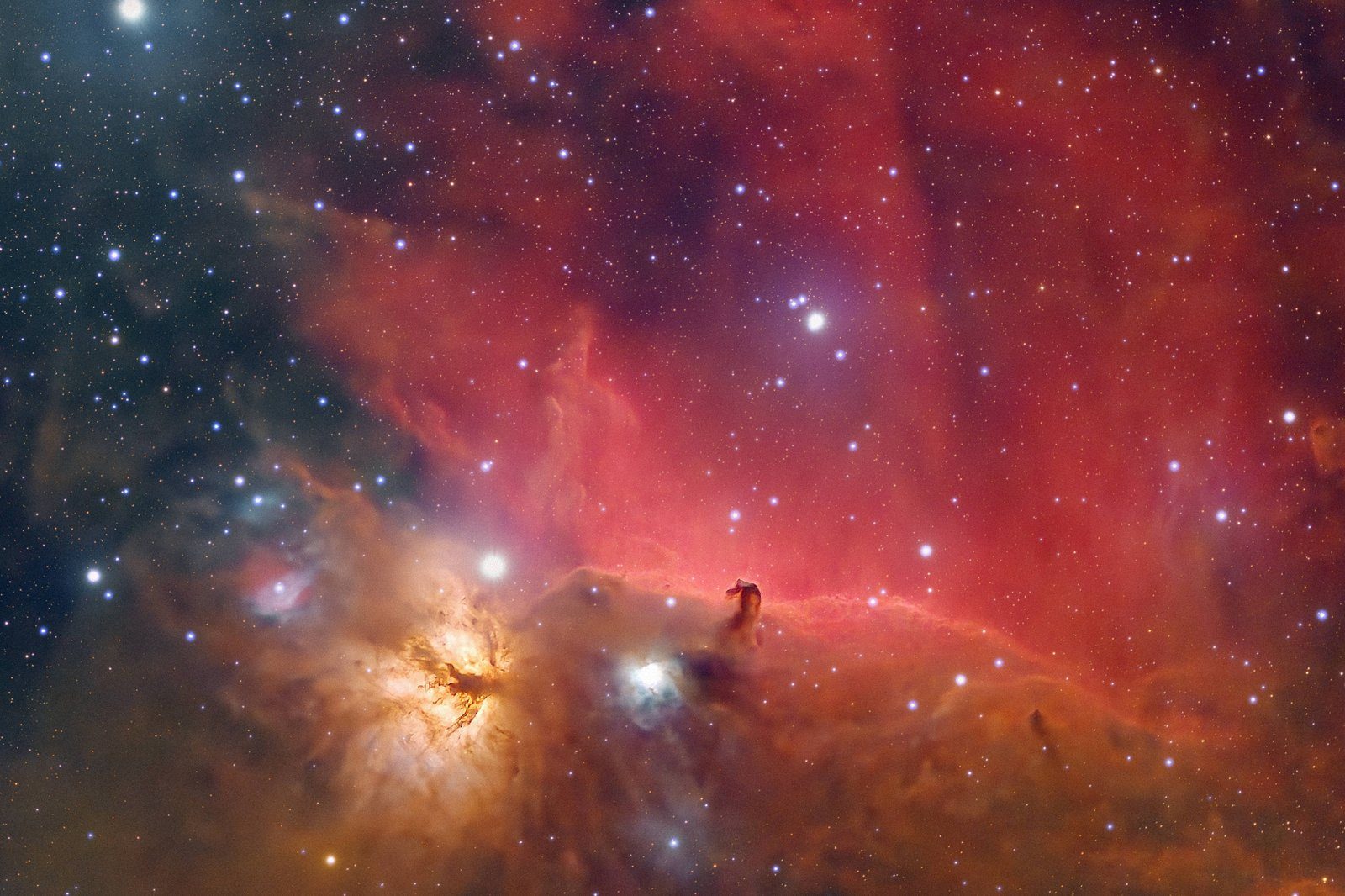Horsehead and Flame nebulas in one wide frame, captured with the Vaonis Vespera II in live mosaic mode