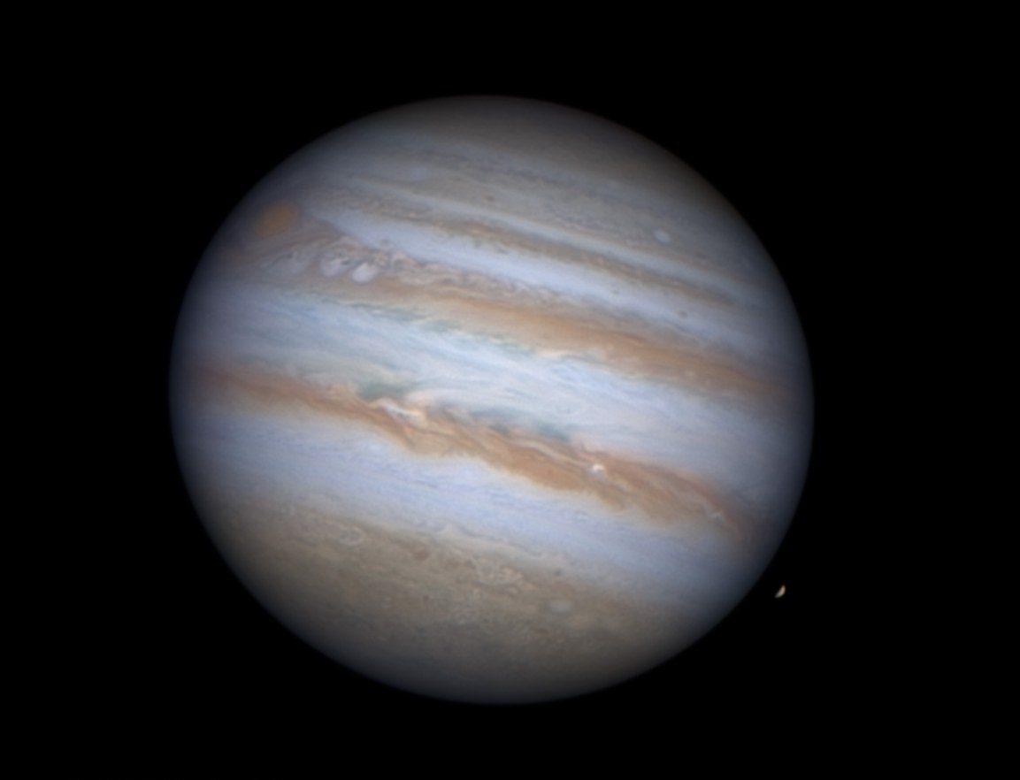 Jupiter in natural color with its cloud belts and swirling detail, photographed through a 16-inch Zambuto mirror